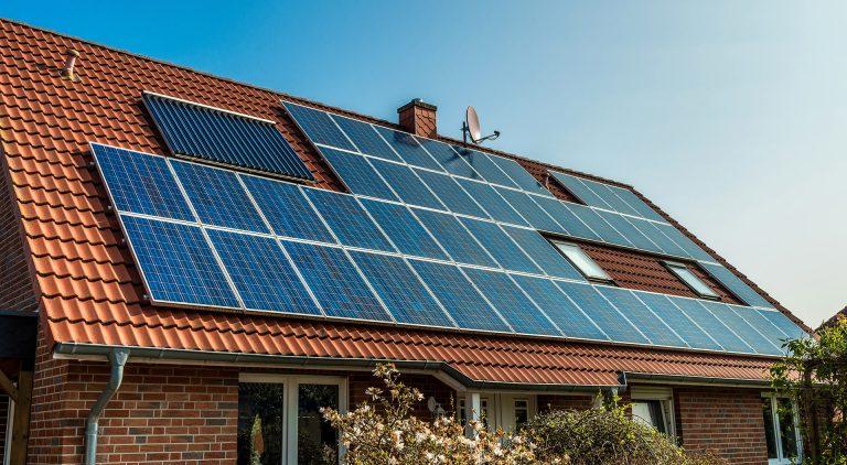 Descubre las 5 ventajas de instalar paneles solares en tu hogar en 2024